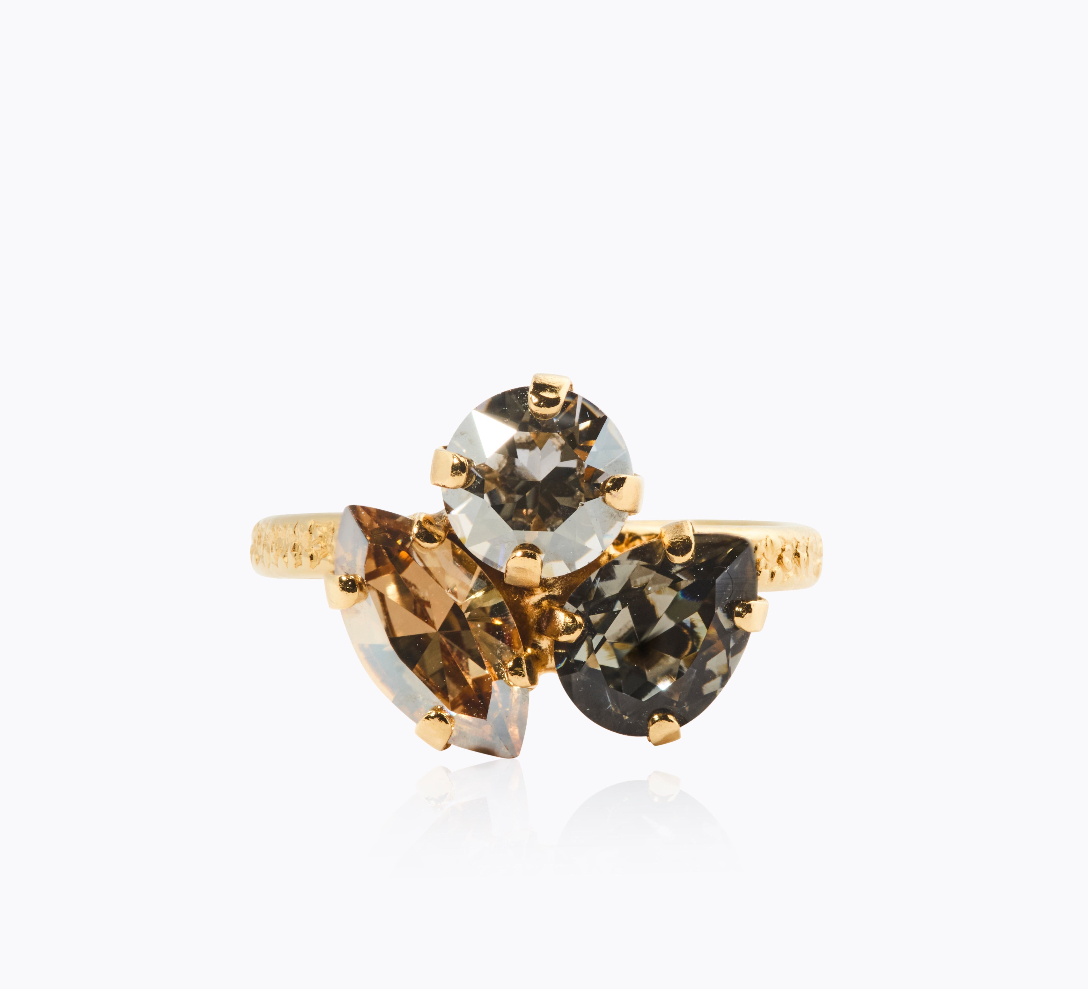 Caroline Svedbom - Ana Ring Black Golden Combo Gold