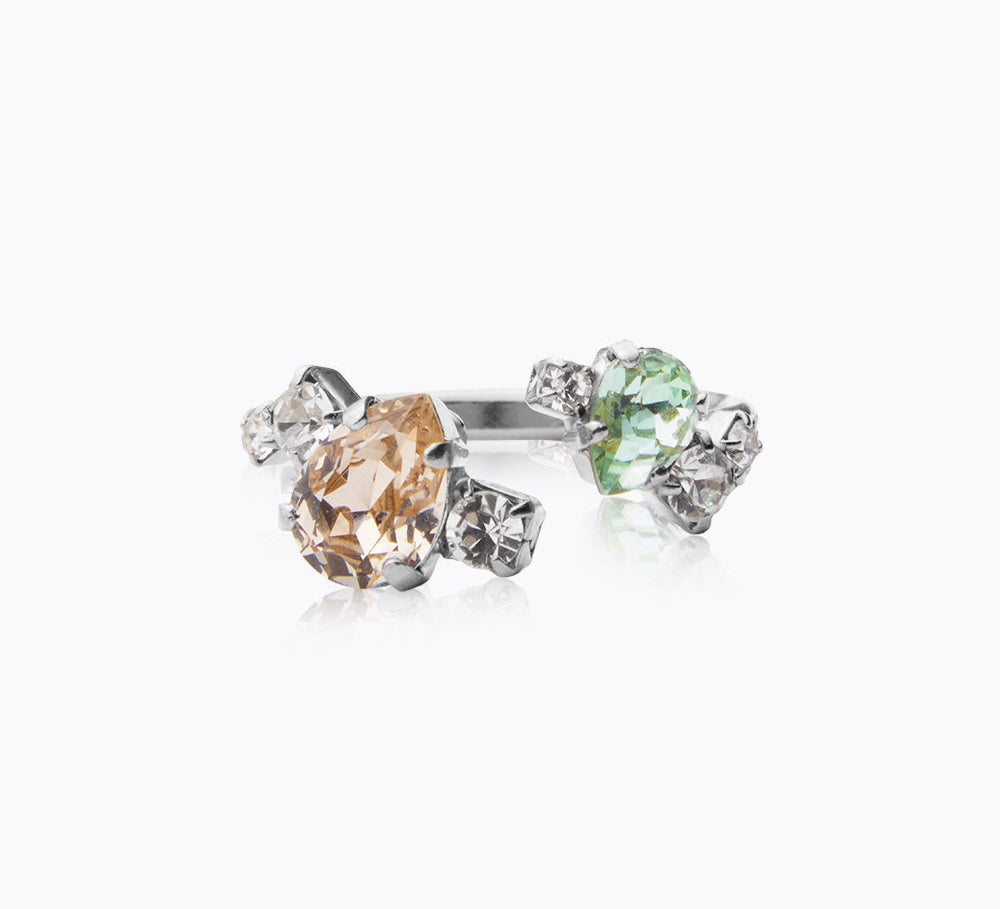 Vivi Ring / Chrysolite + Light Silk