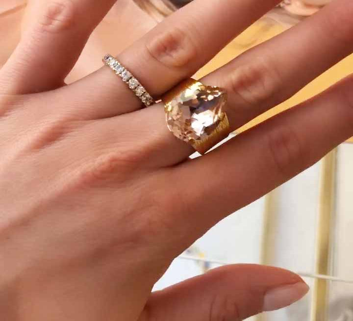 https://cdn.shopify.com/s/files/1/2717/9338/files/CDR_vintage_rose.mp4?v=1585816976