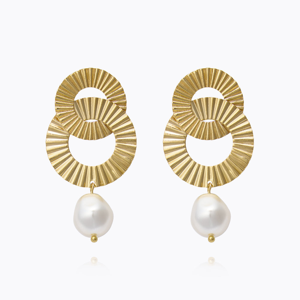Caroline Svedbom - Mila Pearl Earrings Gold Gold