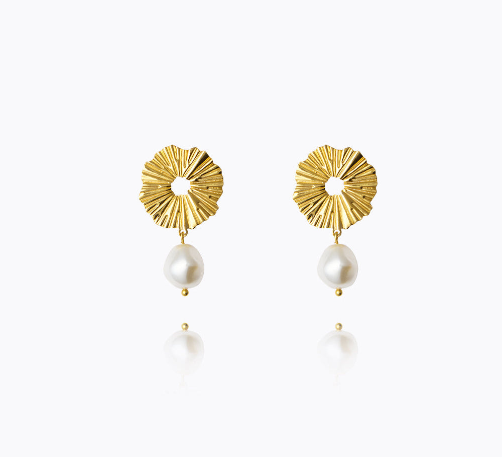 Caroline Svedbom - Vassia Pearl Earrings Pearl Gold