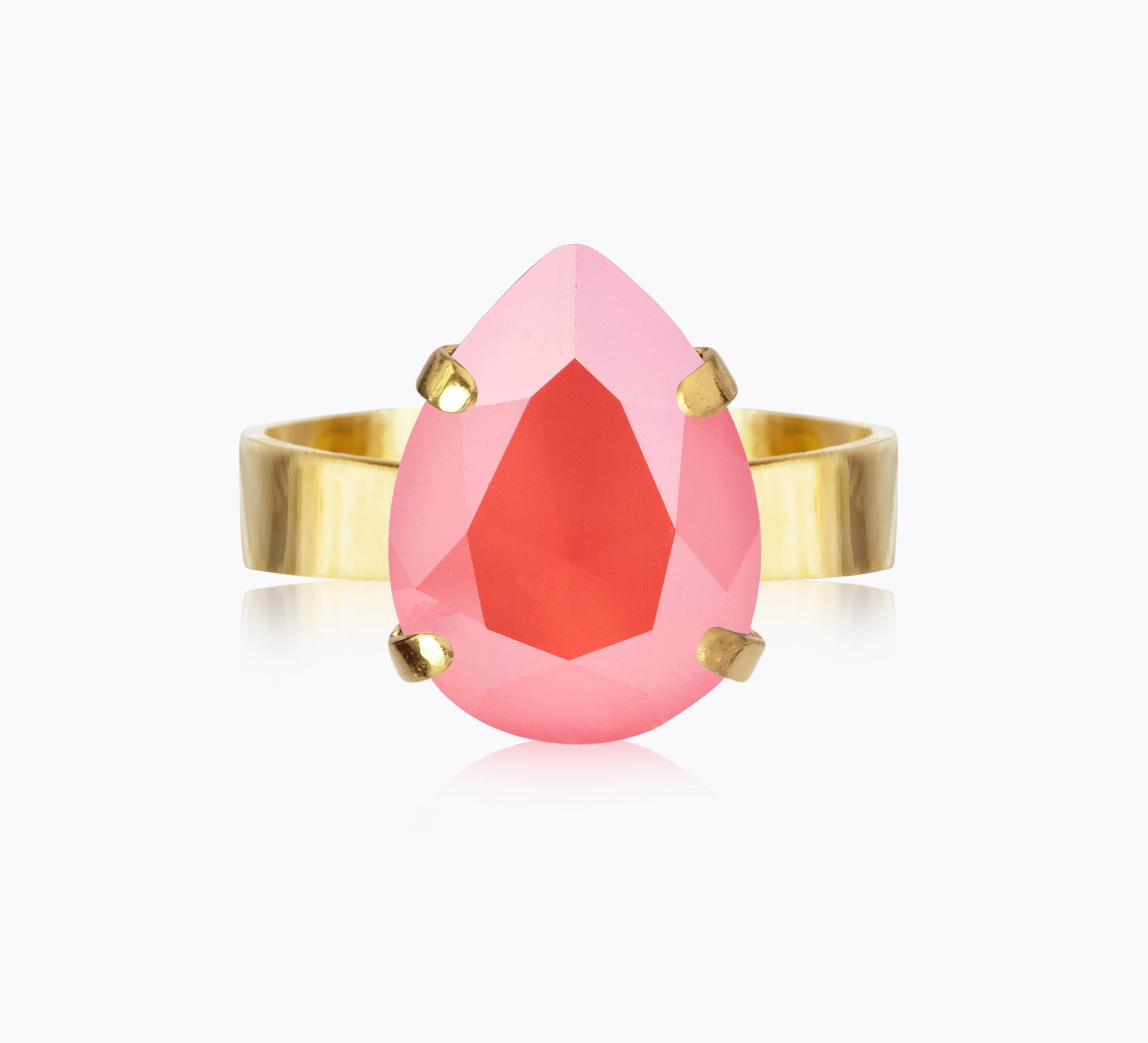 Caroline Svedbom - Mini Drop Ring Light Coral Gold