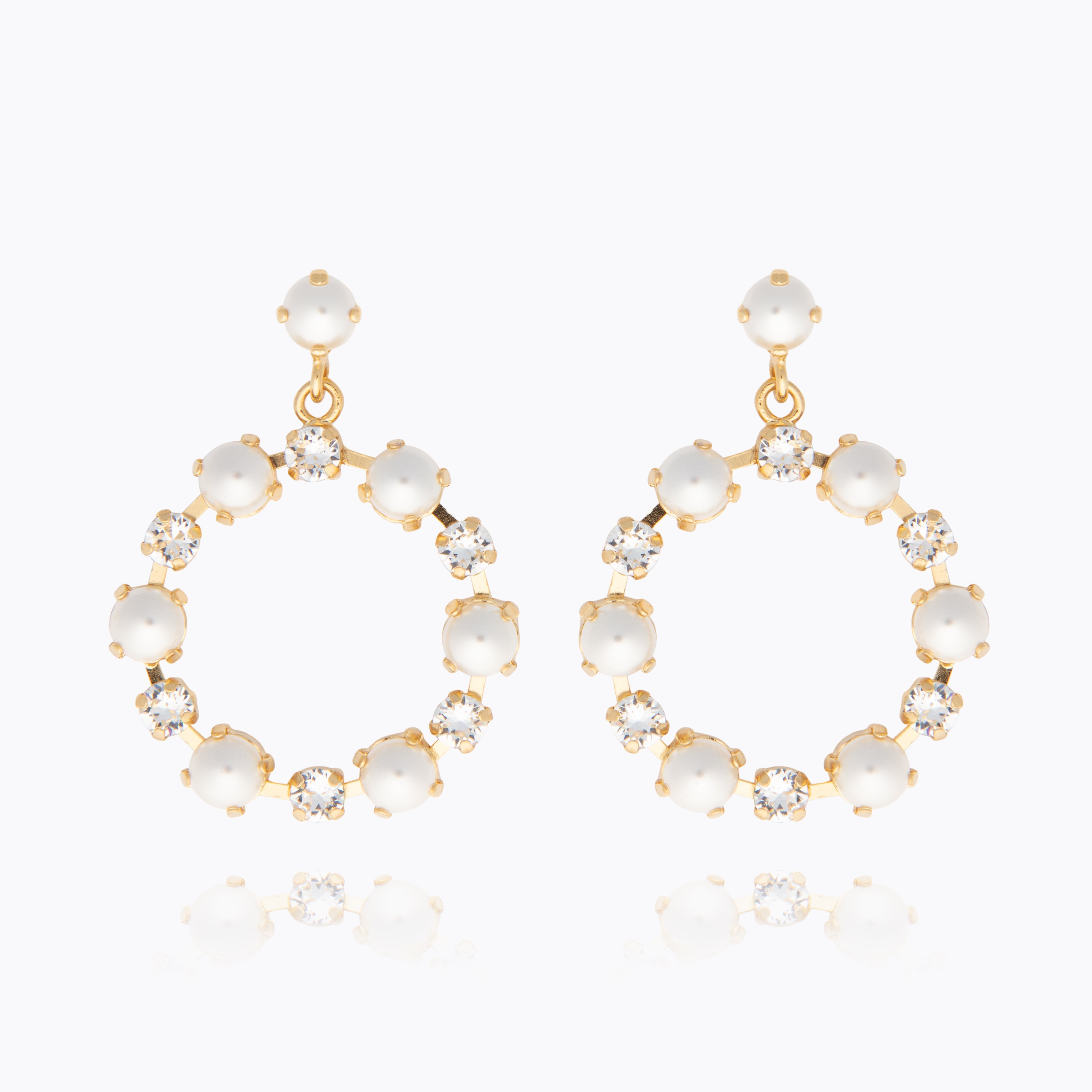 Caroline Svedbom - Eternity Pearl Earrings Pearl Crystal Gold
