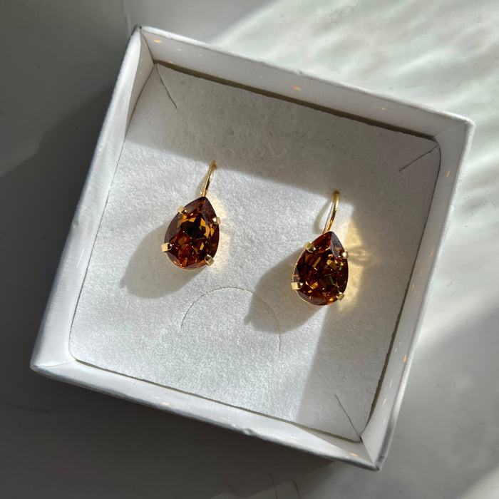 Mini Drop Clasp Earrings / Light Amber